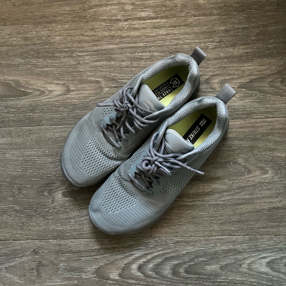 Strike Movement Haze Trainers